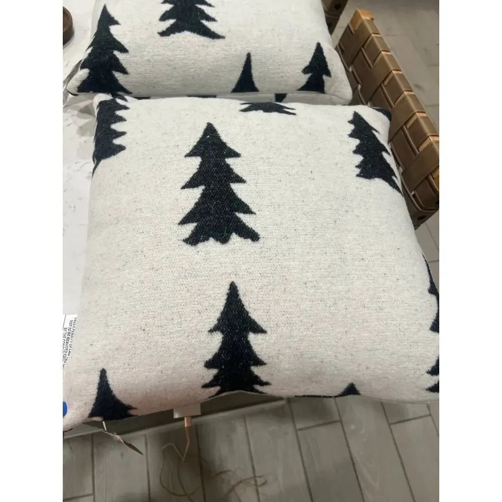 NWT Pair of Christmas Pillow